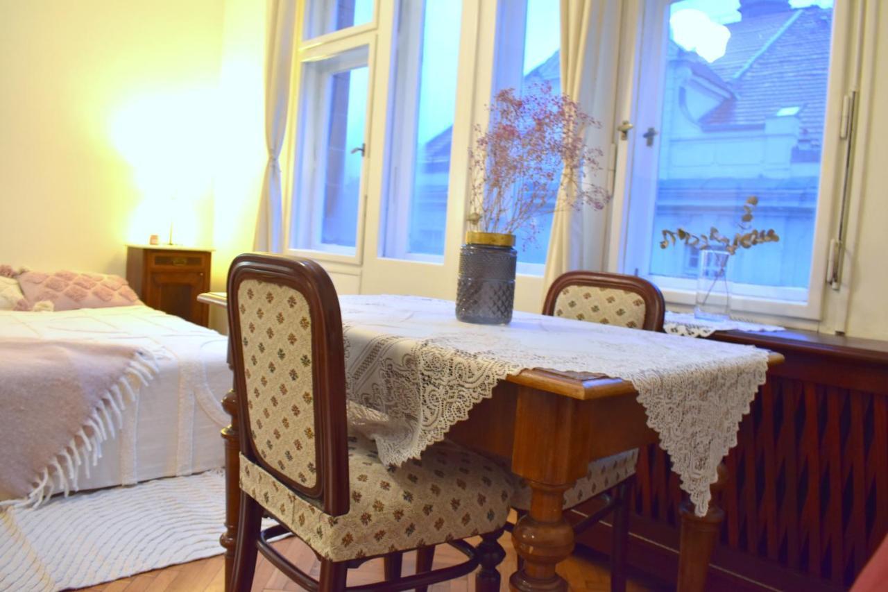 Old Town Residence - Konviktska Prag Dış mekan fotoğraf