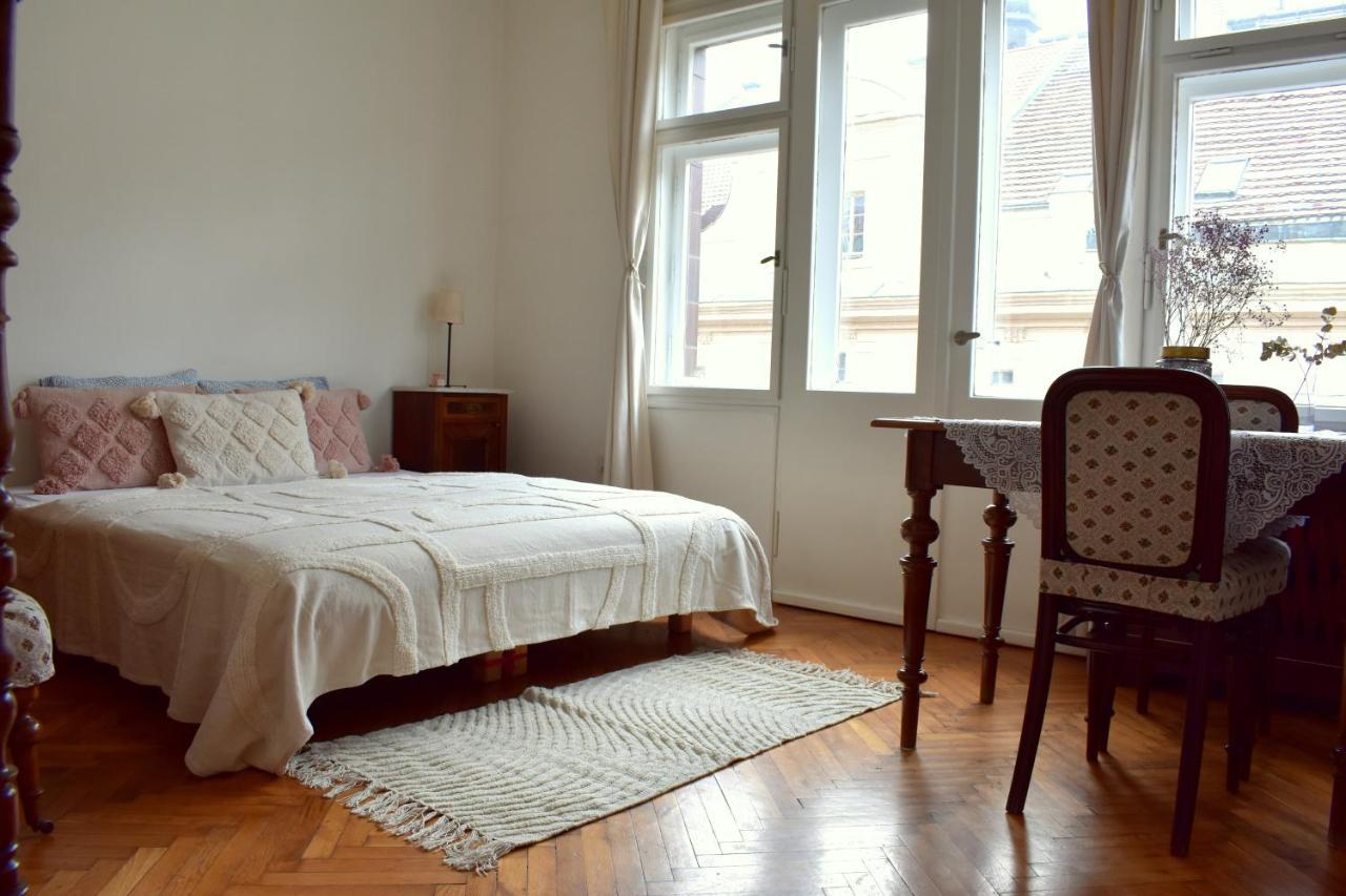 Old Town Residence - Konviktska Prag Dış mekan fotoğraf
